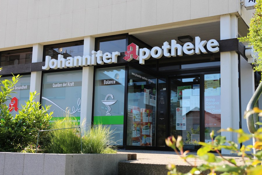 Aussenansicht der Johanniter Apotheke